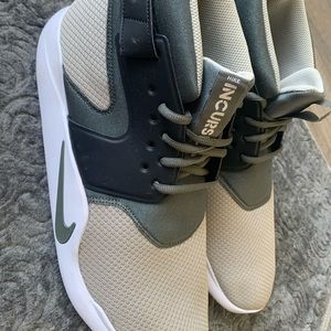 Nike High Top Incursion Mens Shoes